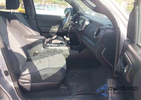 2021 Toyota Tacoma Trd Off-Road z USA, uszkodzony, nr VIN 3TMDZ5BN3MM114901